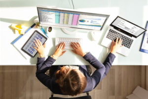 employe-differents-outils